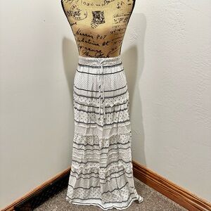 NEW! Women Mi Ami by Francesca’s Black White Ruffle Tiered Maxi Skirt Size M